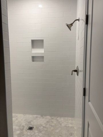 2 S Spooner St 4, Plymouth, MA 02360