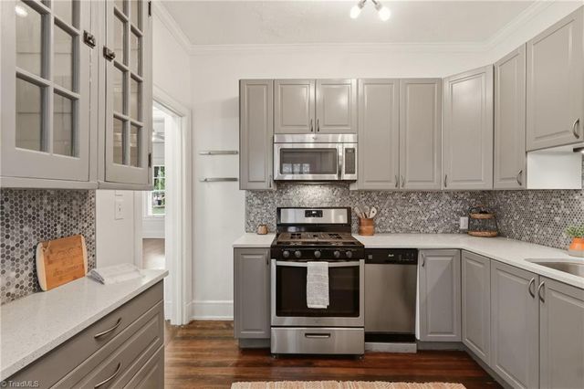 906 W Market Street B1, Greensboro, NC 27401