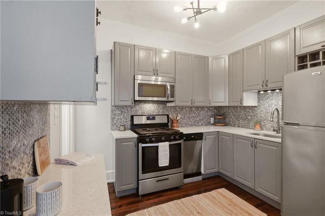 906 W Market Street B1, Greensboro, NC 27401