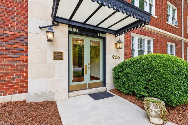 906 W Market Street B1, Greensboro, NC 27401