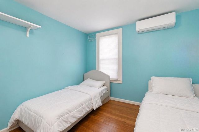 550 Cross Bay Boulevard, Broad Channel, NY 11693