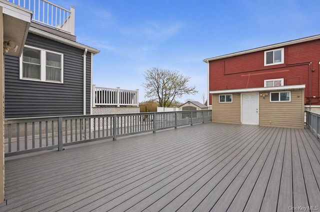 550 Cross Bay Boulevard, Broad Channel, NY 11693