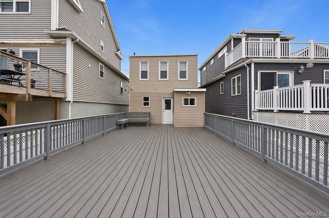 550 Cross Bay Boulevard, Broad Channel, NY 11693