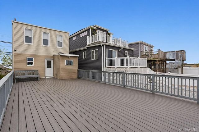 550 Cross Bay Boulevard, Broad Channel, NY 11693