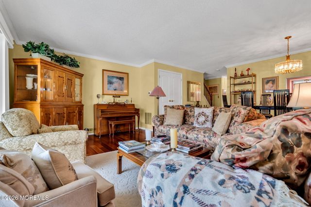 25 Steeple Chase Court, Tinton Falls, NJ 07724