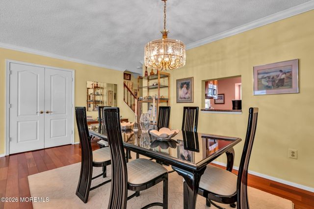 25 Steeple Chase Court, Tinton Falls, NJ 07724
