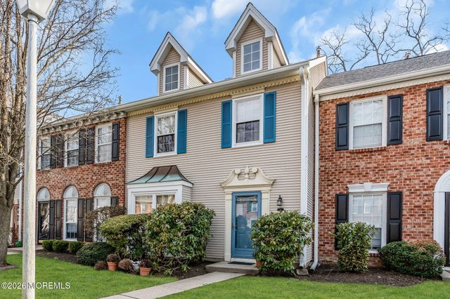 25 Steeple Chase Court, Tinton Falls, NJ 07724