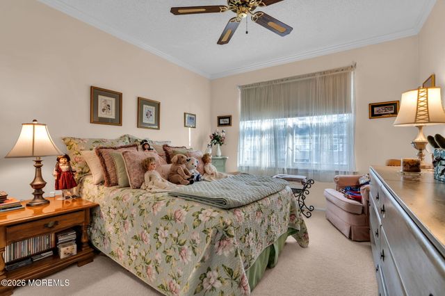 25 Steeple Chase Court, Tinton Falls, NJ 07724