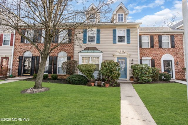25 Steeple Chase Court, Tinton Falls, NJ 07724