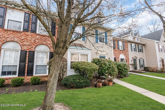 25 Steeple Chase Court, Tinton Falls, NJ 07724