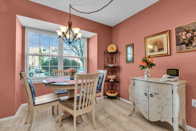 25 Steeple Chase Court, Tinton Falls, NJ 07724