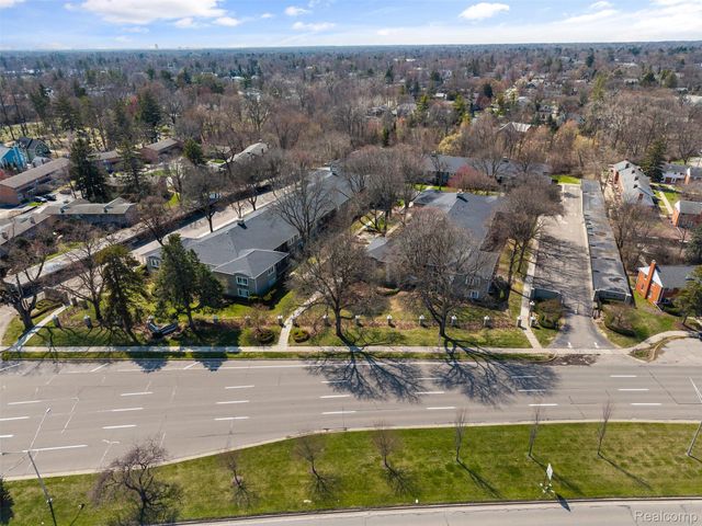 1113 N OLD WOODWARD Avenue 37, Birmingham, MI 48009