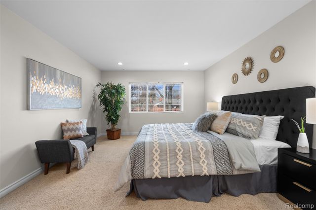 1113 N OLD WOODWARD Avenue 37, Birmingham, MI 48009