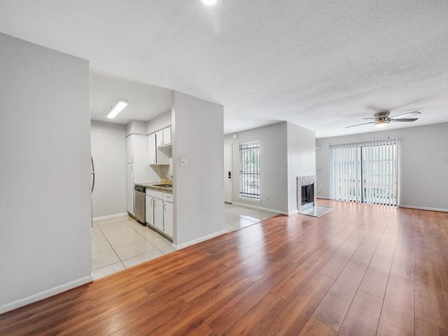 6633 W Airport Boulevard 1106, Houston, TX 77035