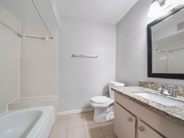 6633 W Airport Boulevard 1106, Houston, TX 77035