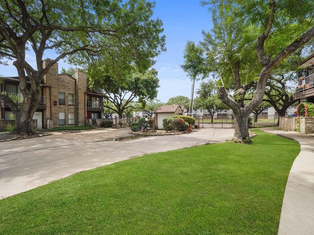 6633 W Airport Boulevard 1106, Houston, TX 77035