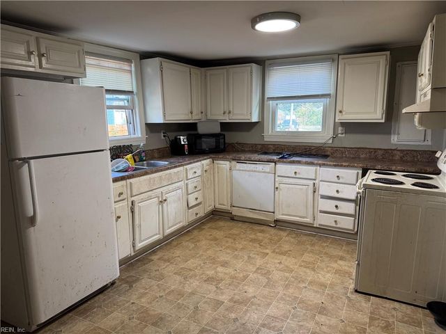 1237 30th ST, Newport News, VA 23607