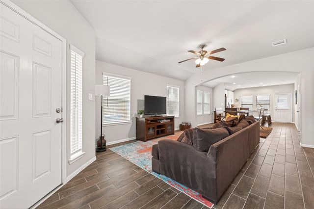 13306 Dalvay Beach Drive, Texas City, TX 77568