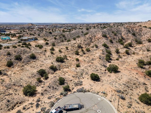 2305 Desert Marigold Road NE, Rio Rancho, NM 87144