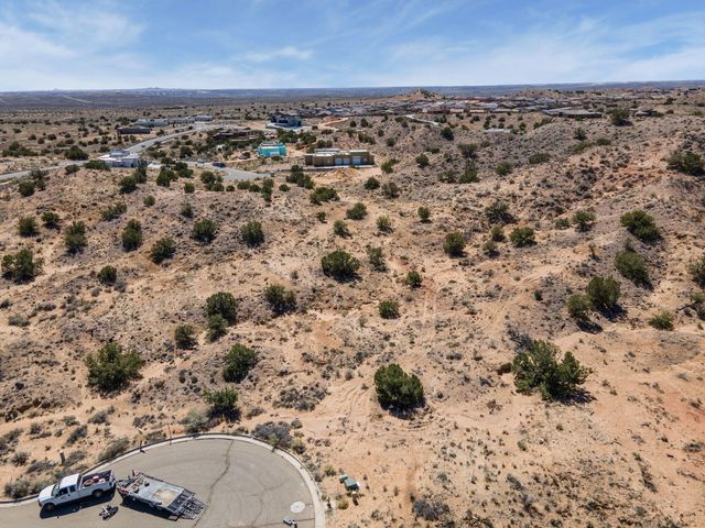 2305 Desert Marigold Road NE, Rio Rancho, NM 87144