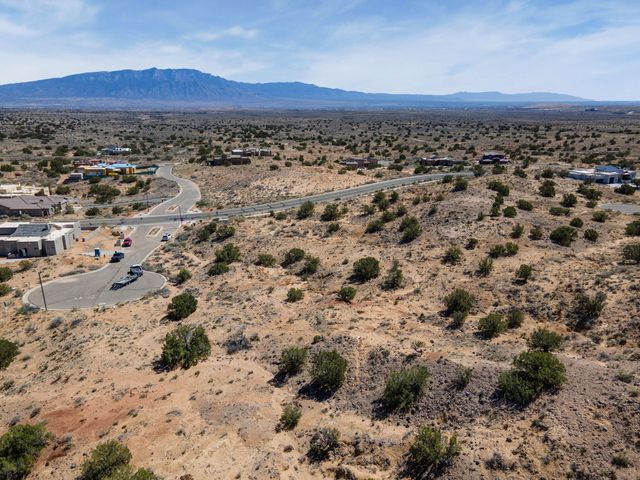 2305 Desert Marigold Road NE, Rio Rancho, NM 87144