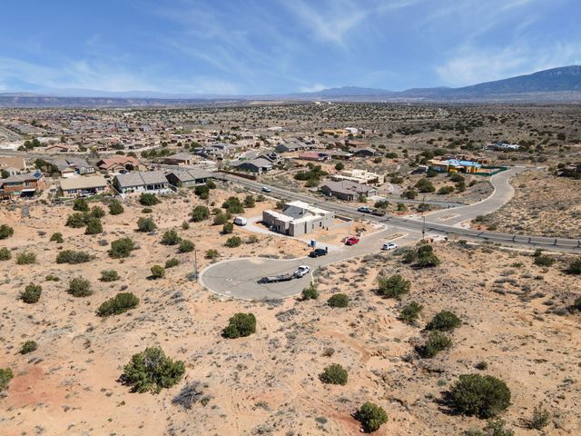 2305 Desert Marigold Road NE, Rio Rancho, NM 87144