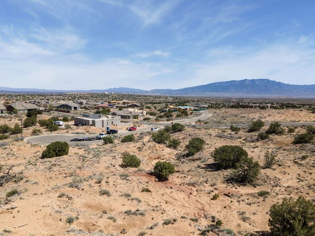 2305 Desert Marigold Road NE, Rio Rancho, NM 87144