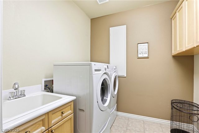 39 Perennial Border Court, Las Vegas, NV 89148