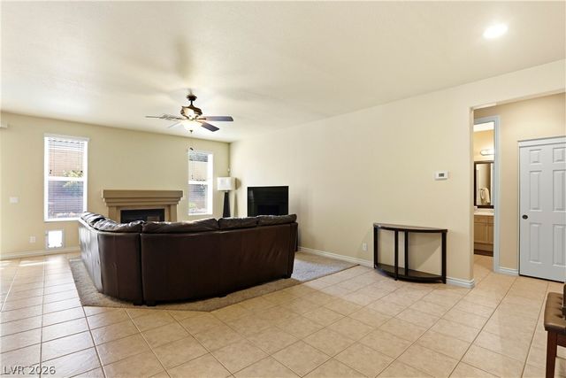 39 Perennial Border Court, Las Vegas, NV 89148