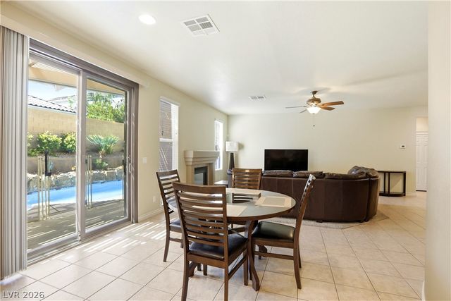 39 Perennial Border Court, Las Vegas, NV 89148