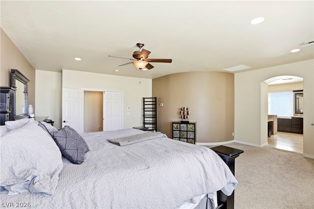 39 Perennial Border Court, Las Vegas, NV 89148