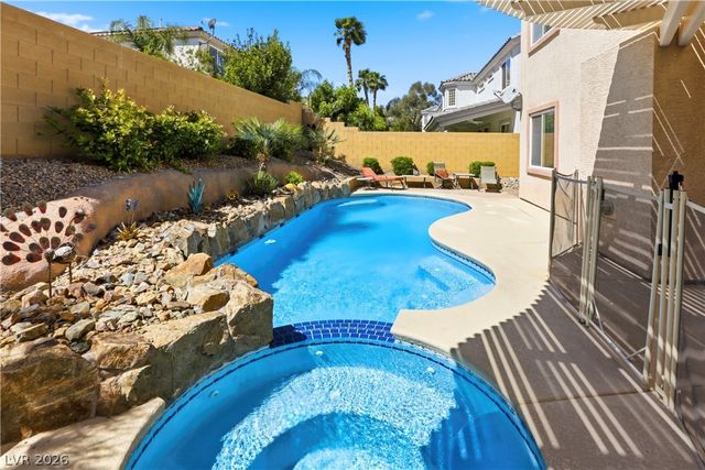 39 Perennial Border Court, Las Vegas, NV 89148