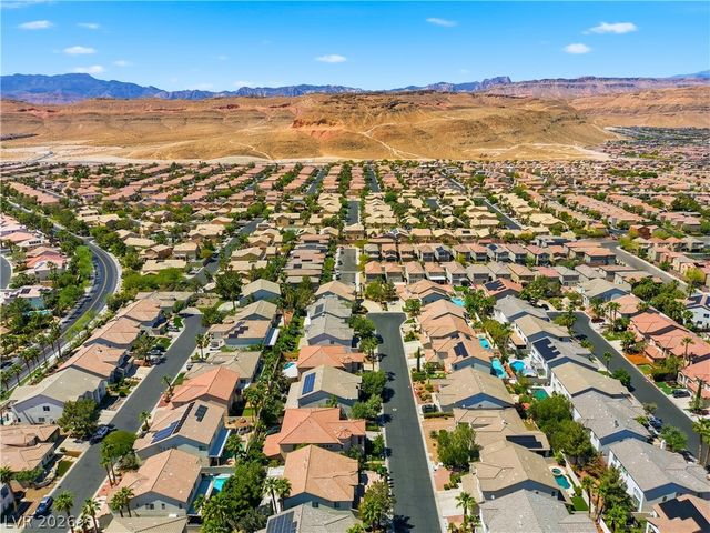 39 Perennial Border Court, Las Vegas, NV 89148