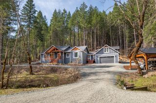 322 Round Prairie Road, Wilderville, OR 97543