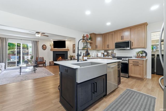 16217 Fleetwood Court, Huntertown, IN 46748