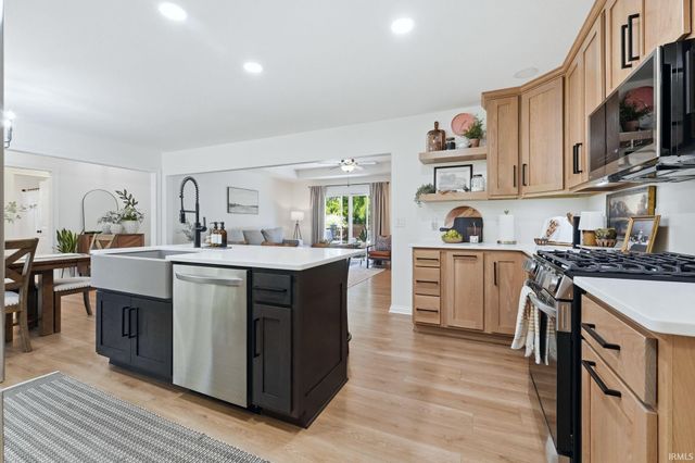16217 Fleetwood Court, Huntertown, IN 46748