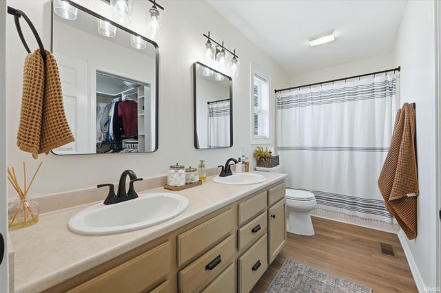 16217 Fleetwood Court, Huntertown, IN 46748