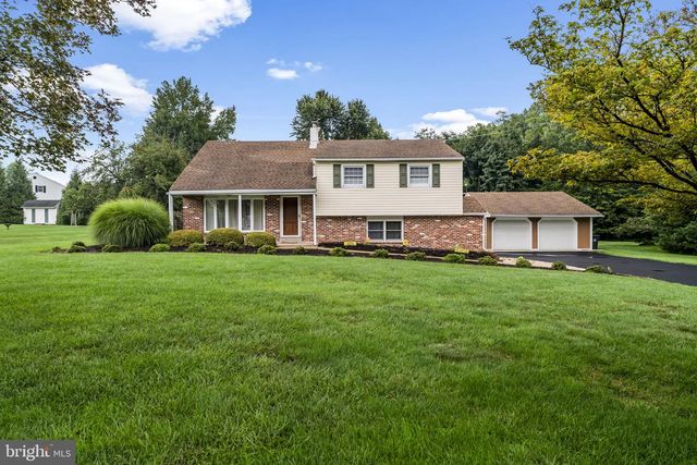 55 BROOK DR, Southampton, PA 18966