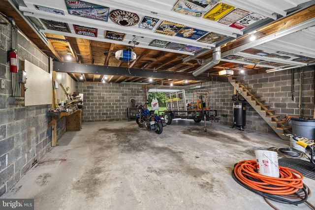 55 BROOK DR, Southampton, PA 18966