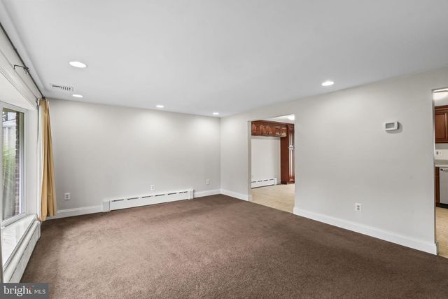 55 BROOK DR, Southampton, PA 18966