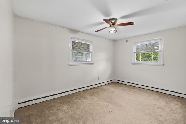 55 BROOK DR, Southampton, PA 18966
