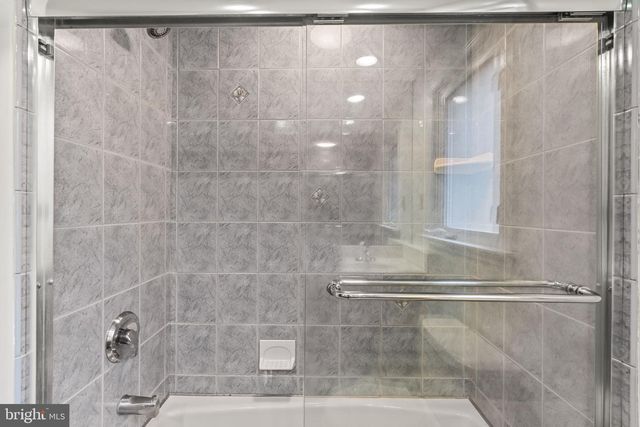 55 BROOK DR, Southampton, PA 18966