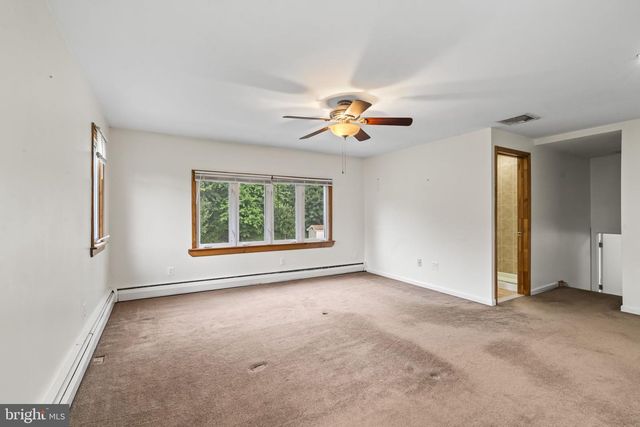55 BROOK DR, Southampton, PA 18966