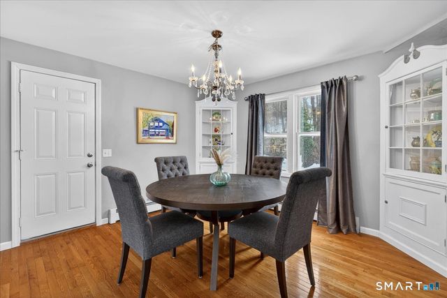 61 Reyna Road, Hamden, CT 06514