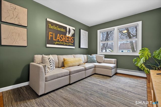 61 Reyna Road, Hamden, CT 06514