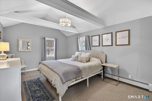 61 Reyna Road, Hamden, CT 06514