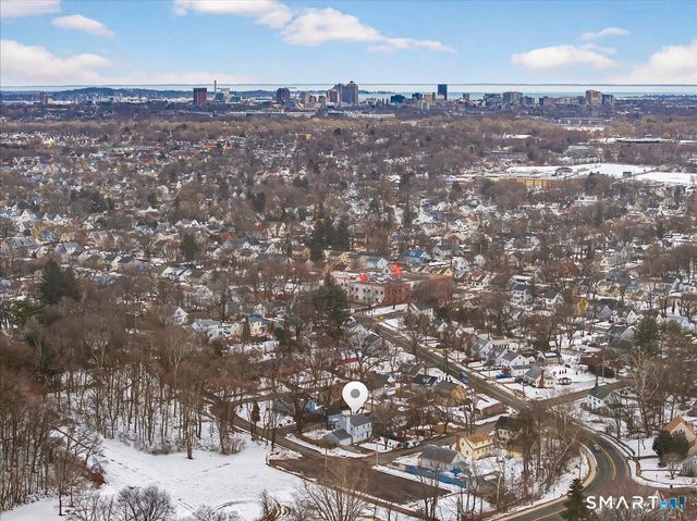 61 Reyna Road, Hamden, CT 06514