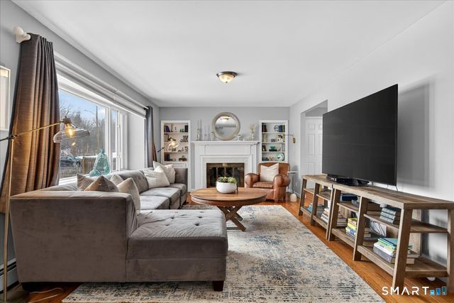 61 Reyna Road, Hamden, CT 06514