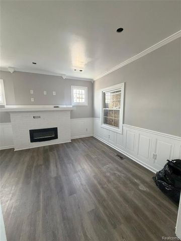 9024 Quincy Street, Detroit, MI 48204