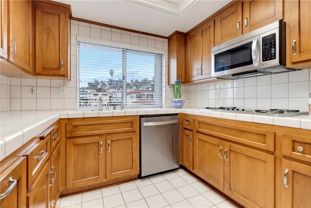 3027 South Peck Ave 7, San Pedro, CA 90731